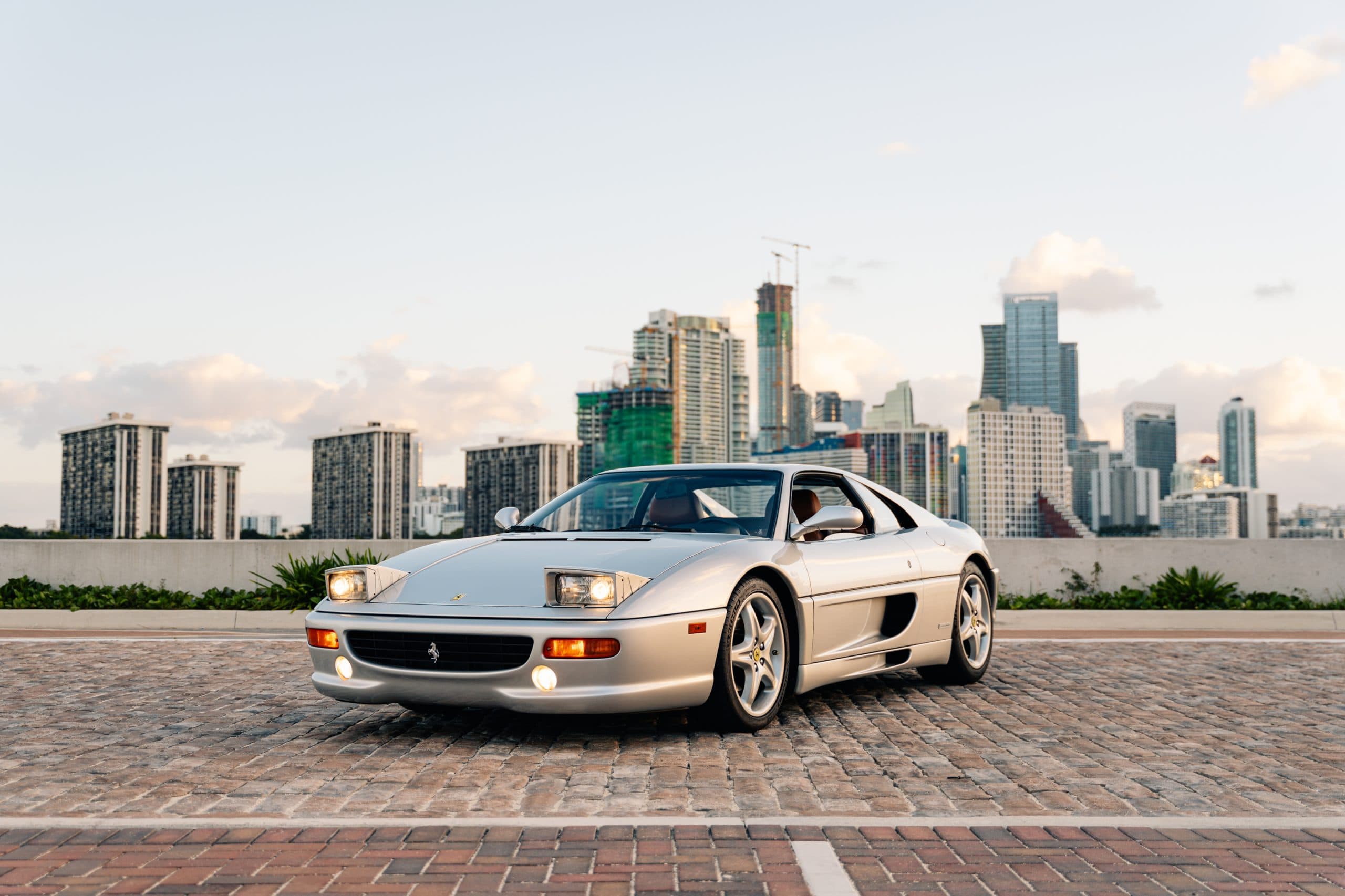 Ferrari F355 GTB Manual