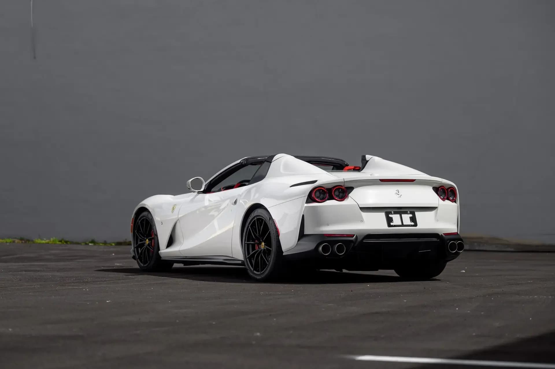 2022 Ferrari 812 GTS