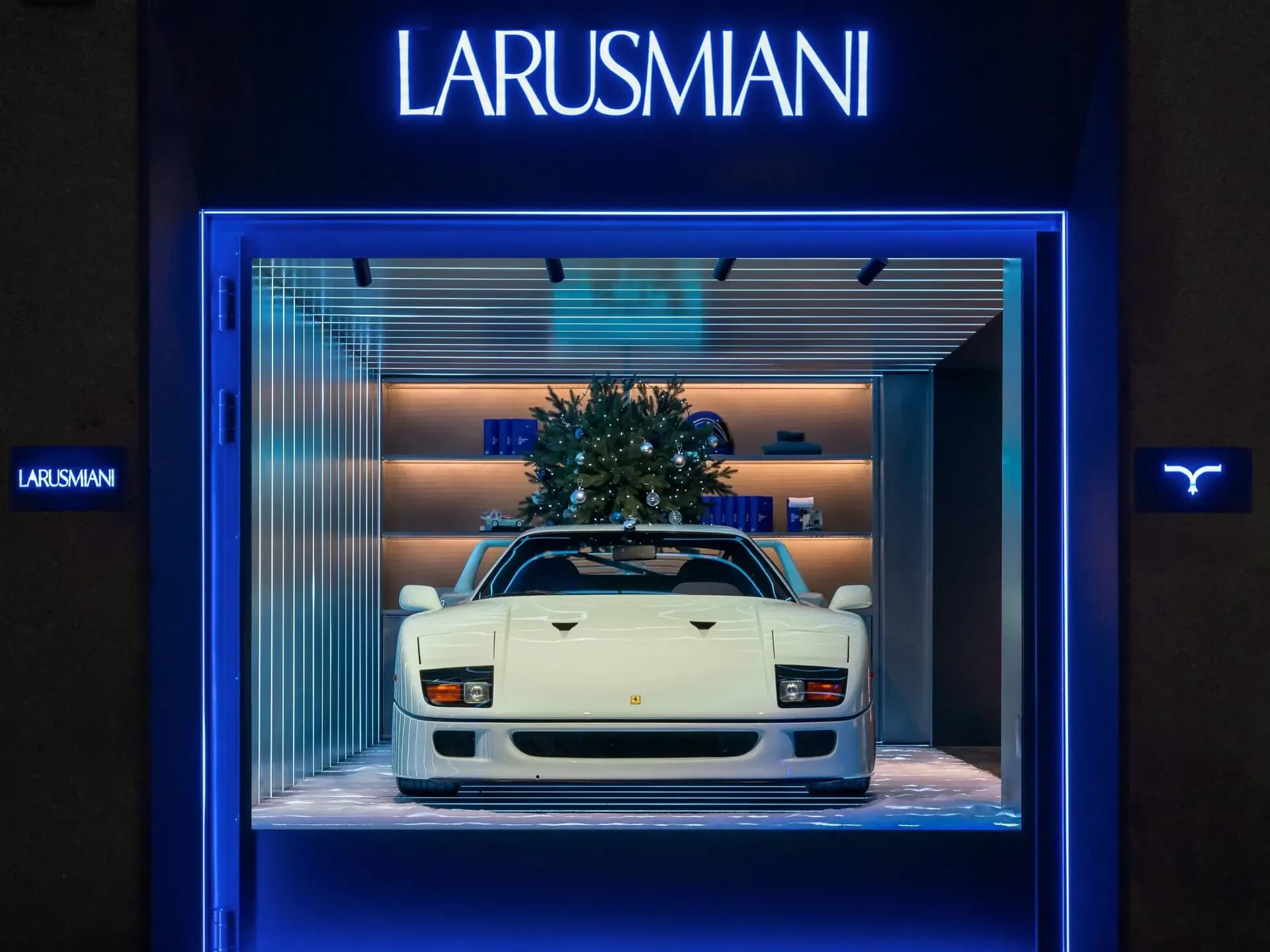 The Schaltkulisse Minty Forty at Larusmiani