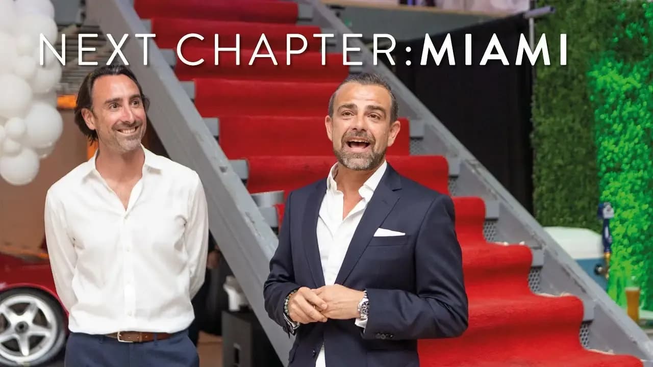 Our Next Chapter: Schaltkulisse Miami