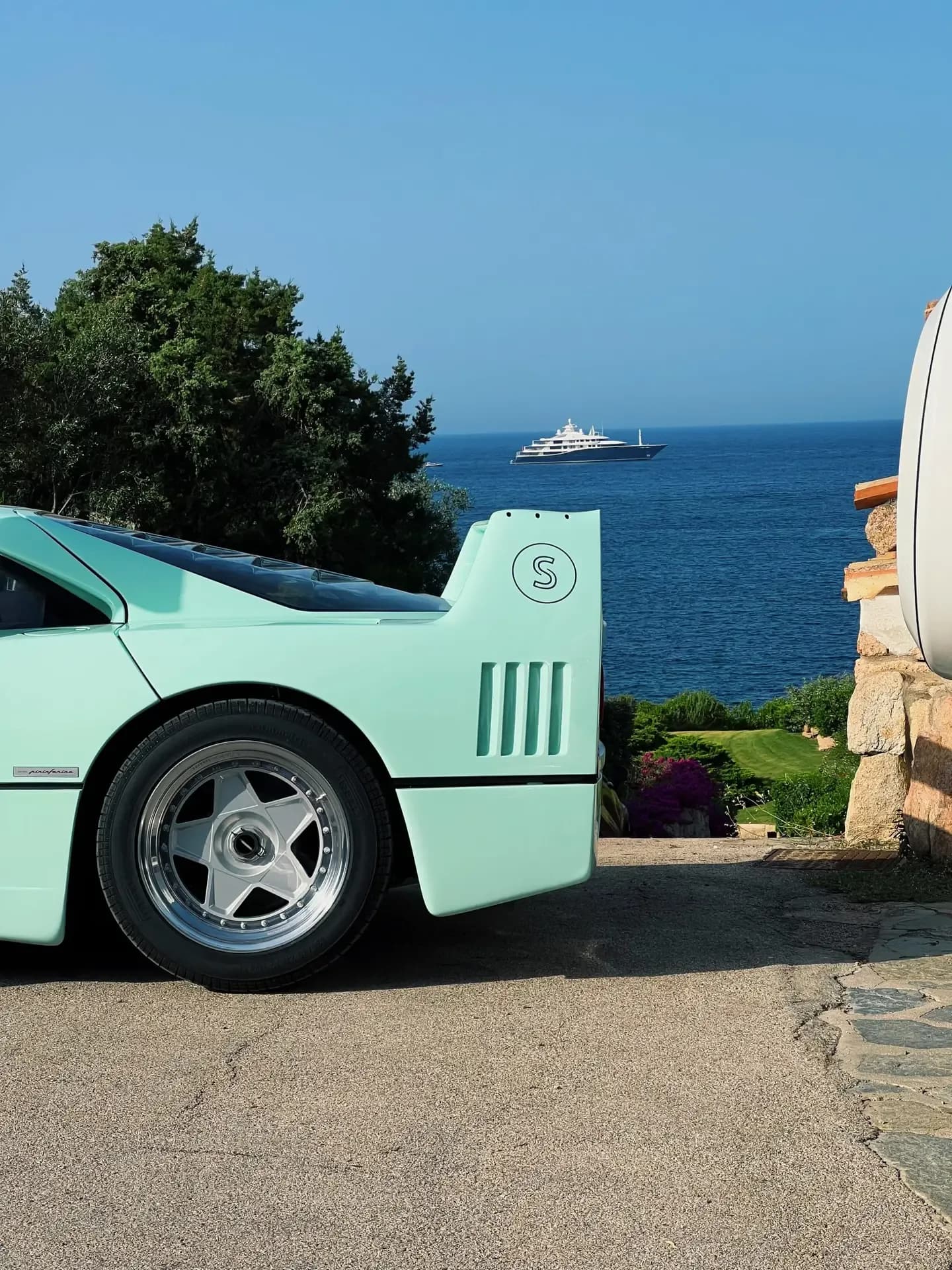 The Minty Forty graced the waters of La Costa Smeralda during the Poltu Quatu Classic 2023